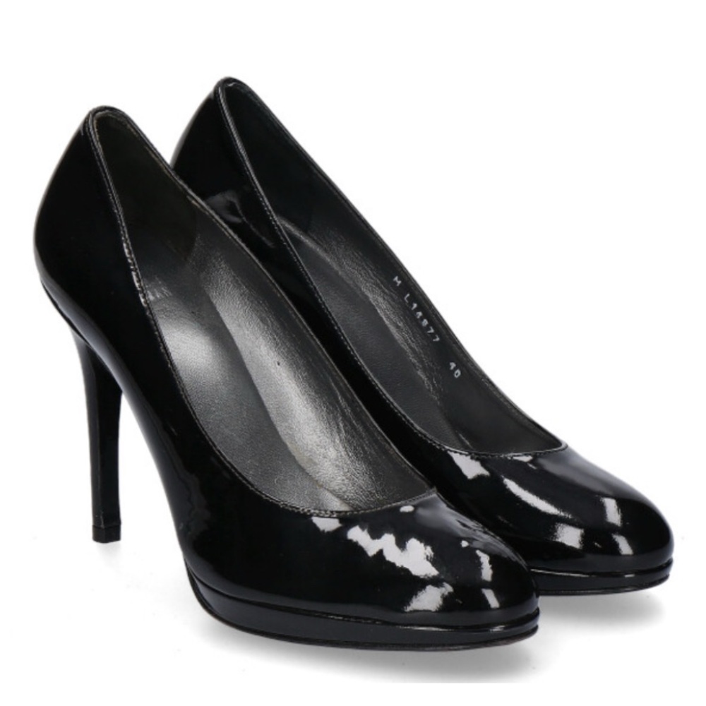 Stuart Weitzman Black Patent Leather Pumps